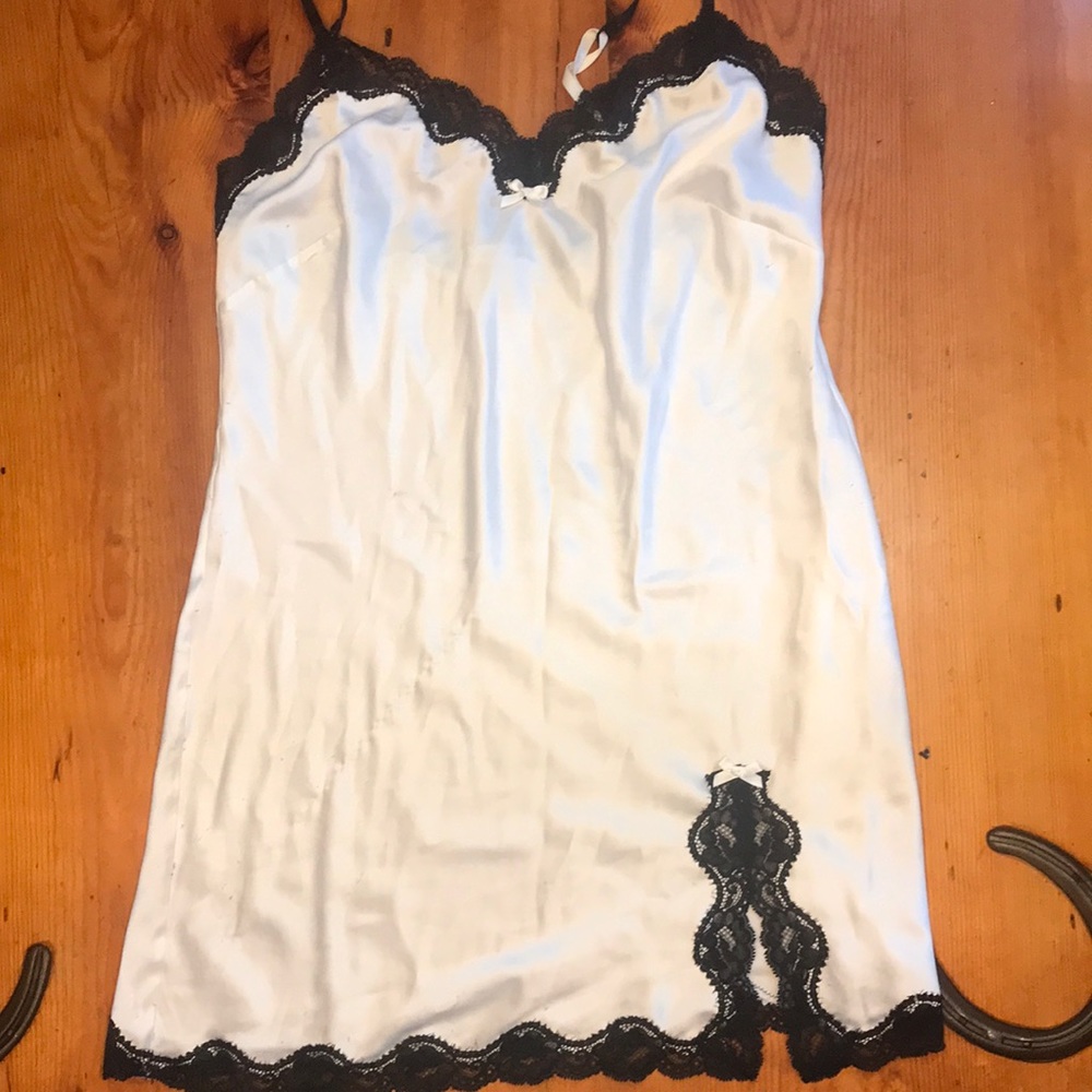Victoria Secret, Size M, lingerie/slip